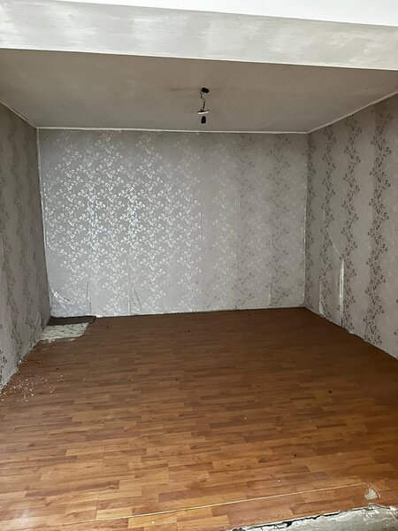 Mihai Eminescu, Mosilor,